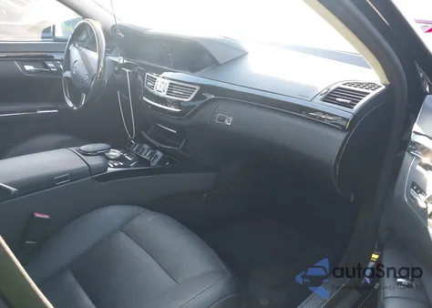 2013 Mercedes-Benz S 550 из США, поврежденный, VIN WDDNG7DB4DA502893